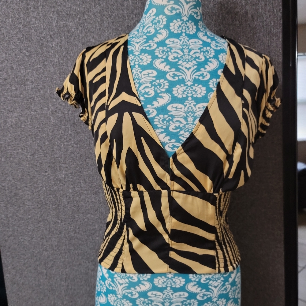 Women’s Black and Tan Zebra Print V-Neck Top